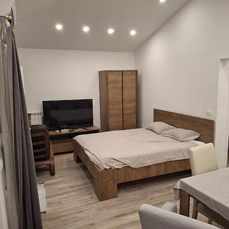 Apartma Med Oljkami - Portoroz Portorož Exterior foto